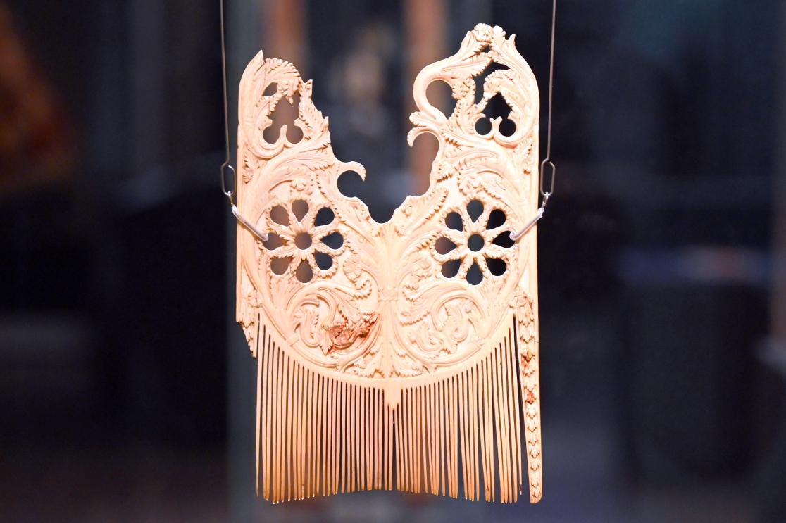 Sog. Kamm des hl. Heribert, Köln, Museum Schnütgen, Saal 4, um 870, Bild 2/3