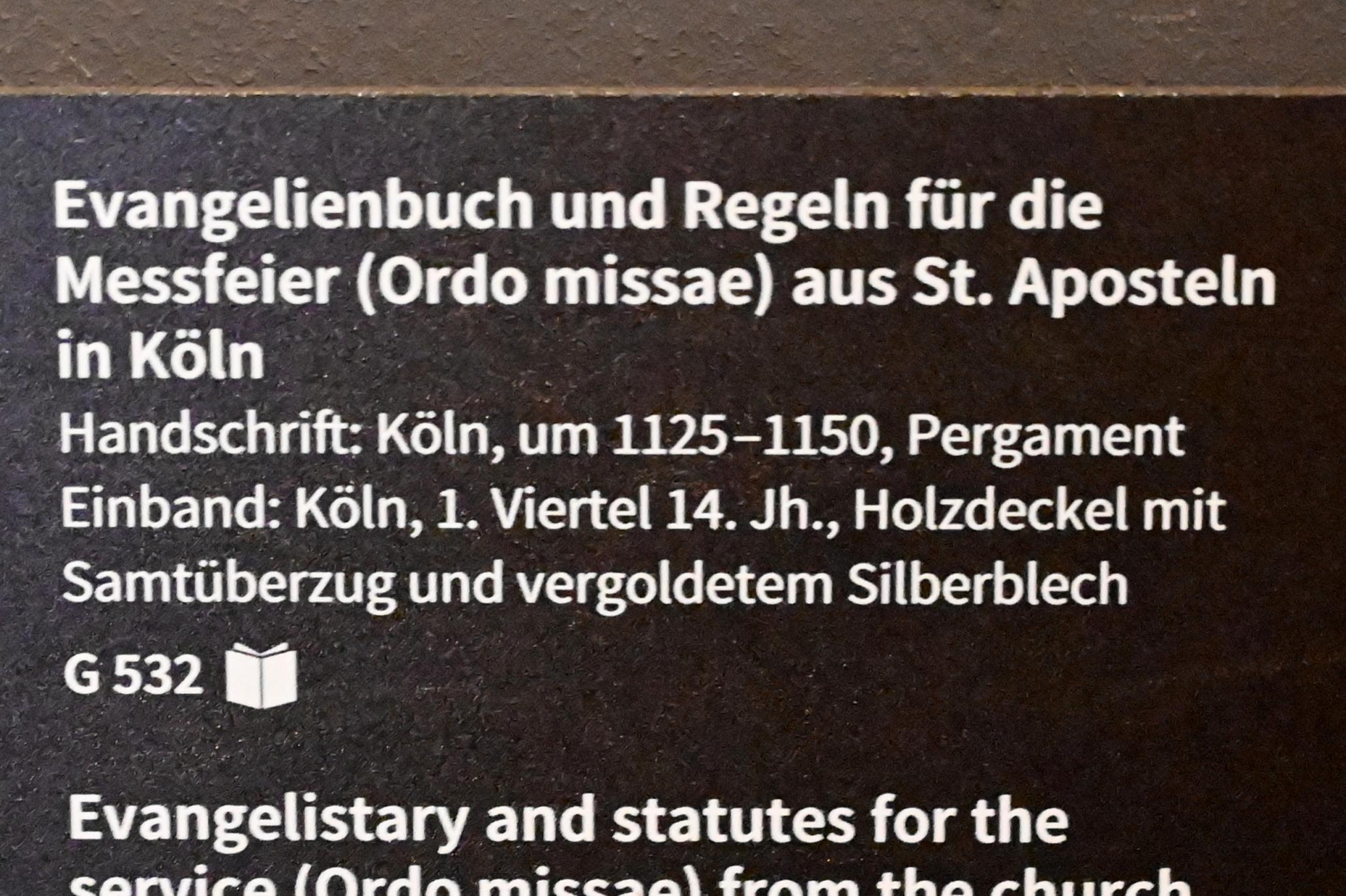 Evangelienbuch und Regeln für die Messfeier (Ordo missae) aus St. Aposteln in Köln, Köln, Kirche St. Aposteln, jetzt Köln, Museum Schnütgen, Saal 4, um 1125–1150, Bild 2/2