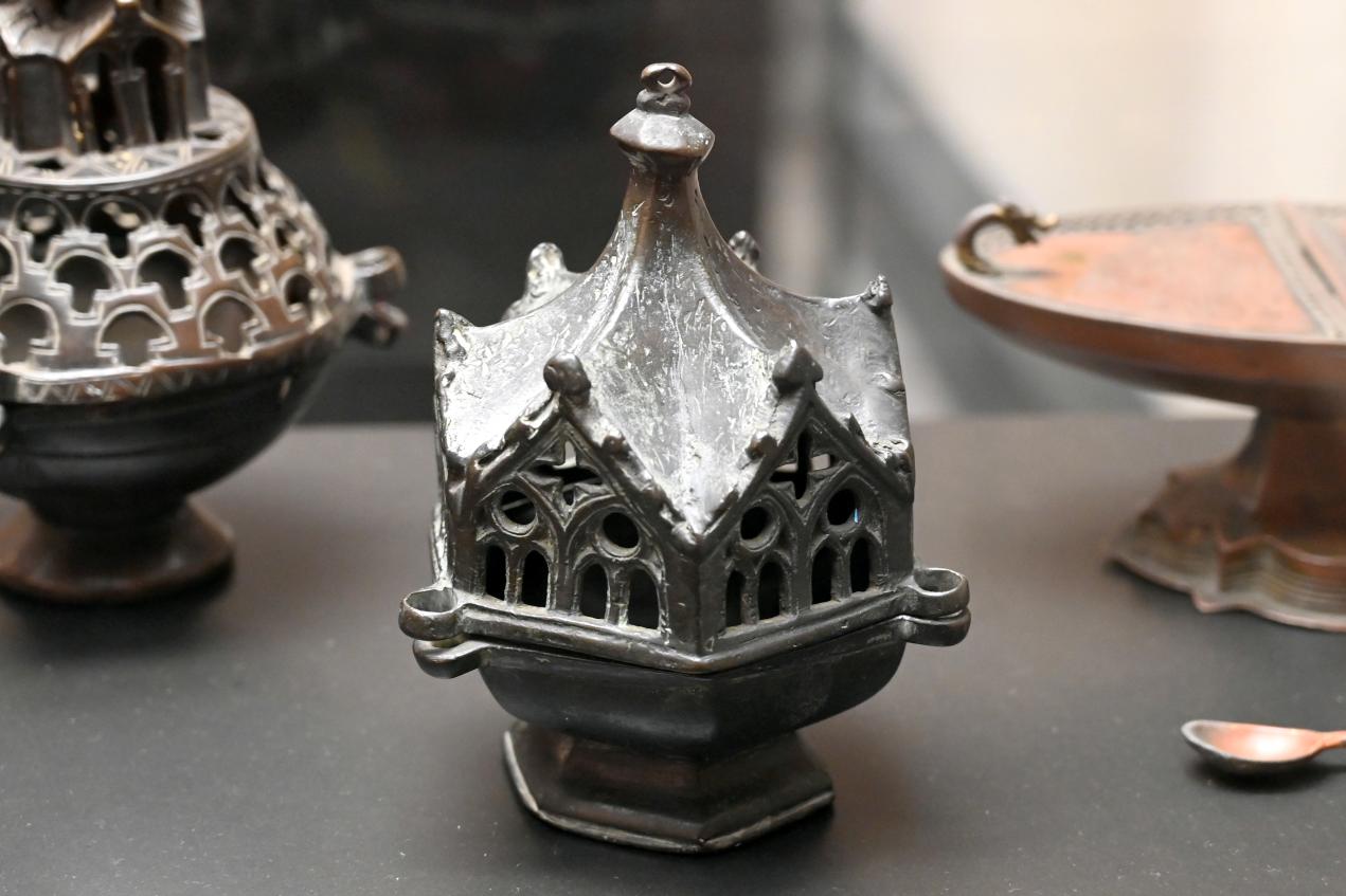 Weihrauchfass, Köln, Museum Schnütgen, Saal 8, 2. Hälfte 14. Jhd., Bild 2/2