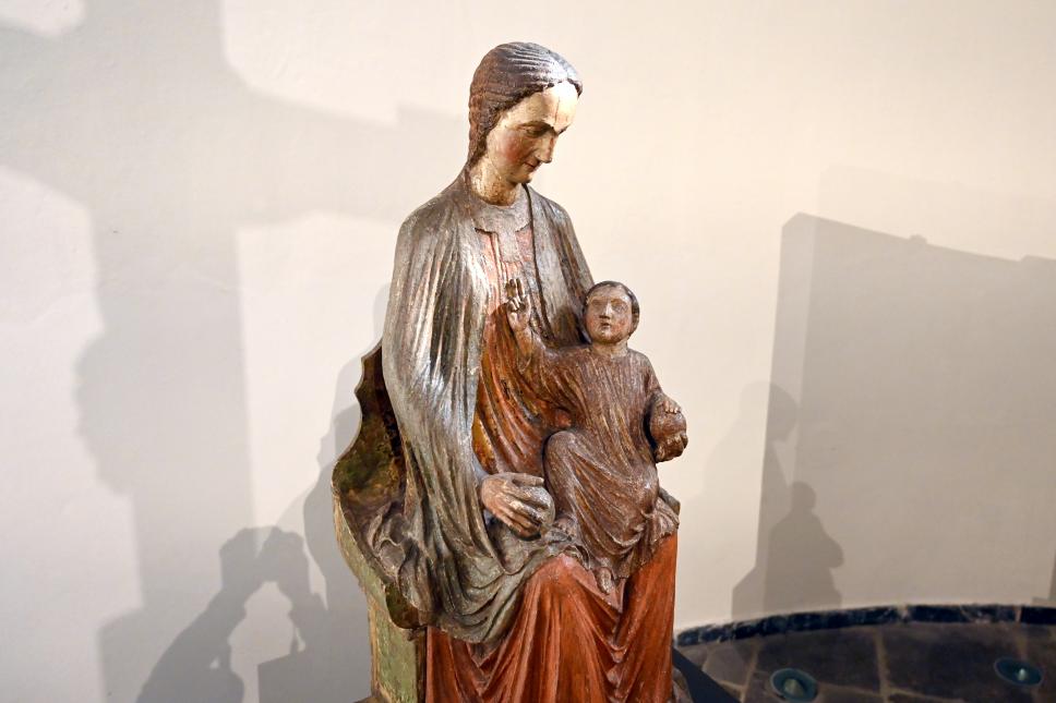 Thronende Muttergottes (Aachener Madonna), Köln, Museum Schnütgen, Saal 8, um 1230, Bild 2/4