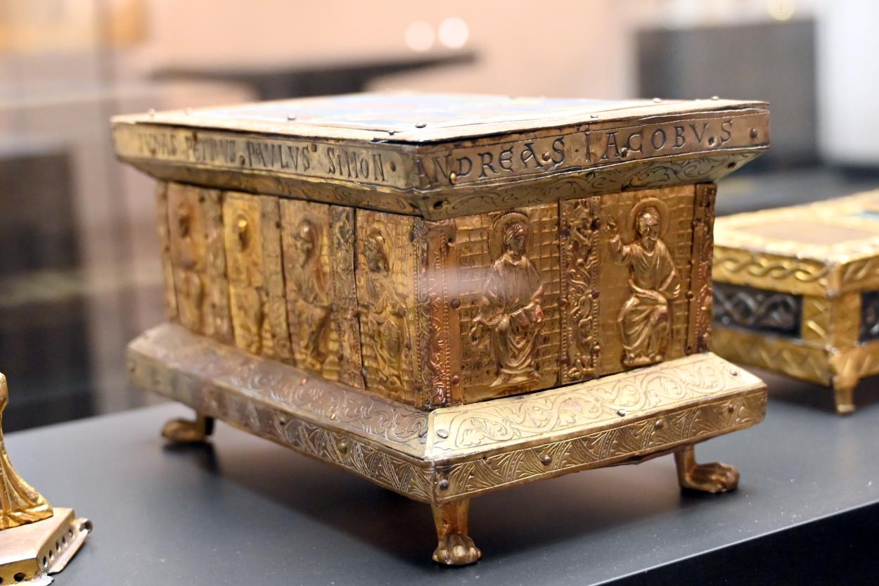 Reliquienkasten, Köln, Museum Schnütgen, Saal 9, um 1170, Bild 2/3