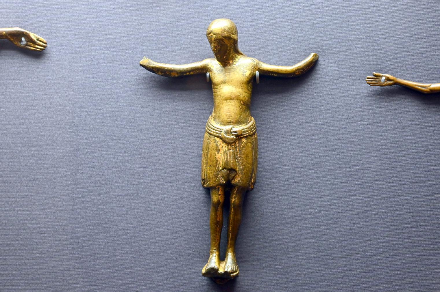 Romanisches Kruzifix, Köln, Museum Schnütgen, Saal 12, Ende 11. Jhd.