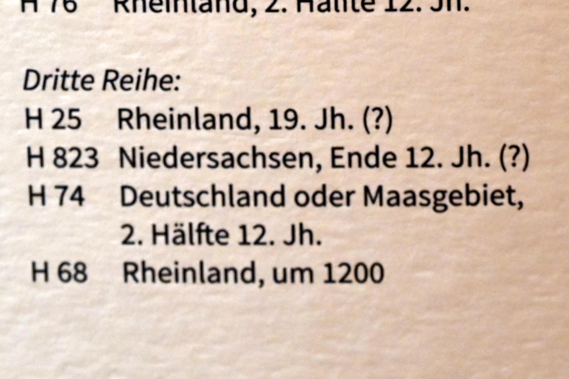 Romanisches Kruzifix, Köln, Museum Schnütgen, Saal 12, Ende 12. Jhd., Bild 2/2