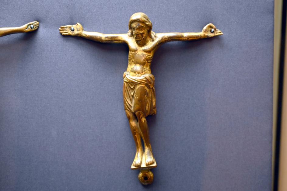 Romanisches Kruzifix, Köln, Museum Schnütgen, Saal 12, um 1200