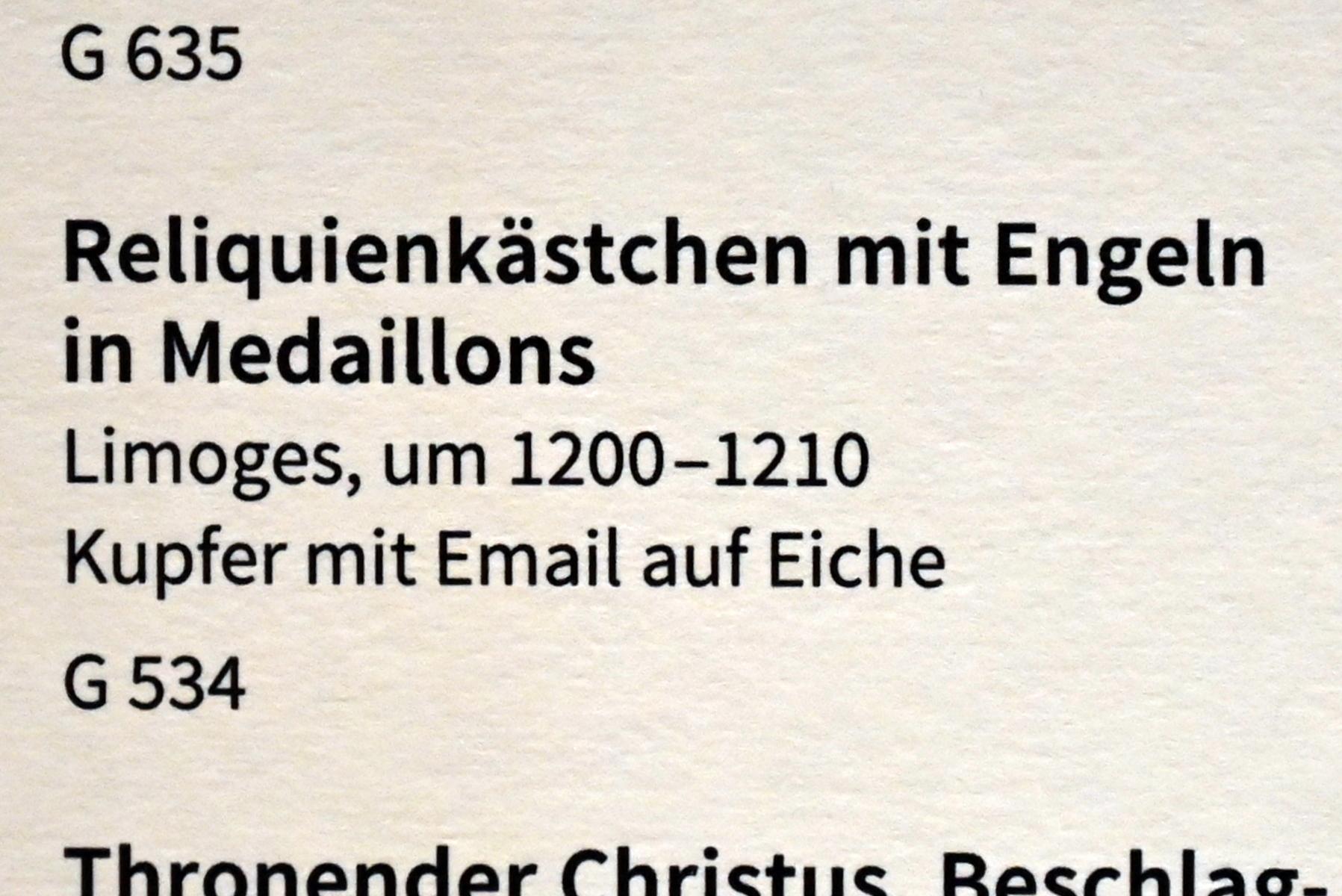 Reliquienkästchen mit Engeln in Medaillons, Köln, Museum Schnütgen, Saal 12, um 1200–1210, Bild 2/2