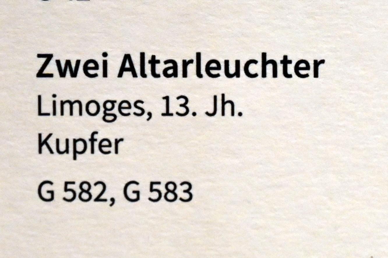 Altarleuchter, Köln, Museum Schnütgen, Saal 12, 13. Jhd., Bild 2/2