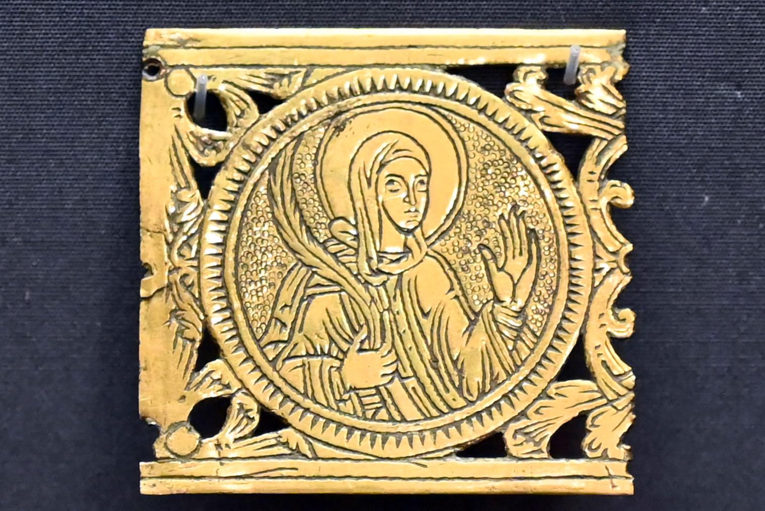 Zierplatten von einem Reliquiar, Iburg, ehem. Benediktinerabtei Iburg, jetzt Köln, Museum Schnütgen, Saal 12, Mitte 12. Jhd., Bild 2/3