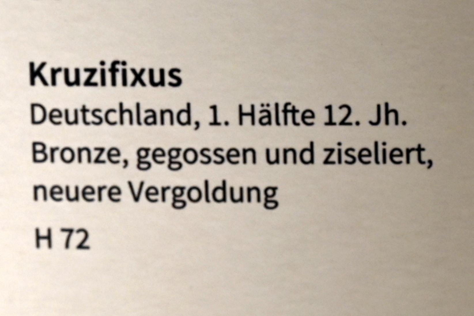 Kruzifixus, Iburg, ehem. Benediktinerabtei Iburg, jetzt Köln, Museum Schnütgen, Saal 12, 1. Hälfte 12. Jhd., Bild 2/2