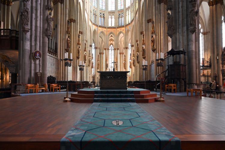 Elmar Hillebrand (1960), Vierungsaltar, Köln, Hohe Domkirche Sankt Petrus (Kölner Dom), 1960, Bild 3/4