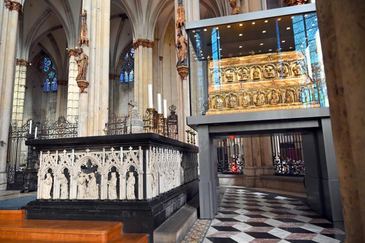 Nikolaus von Verdun (1205), Dreikönigenschrein, Köln, Hildebold-Dom, jetzt Köln, Hohe Domkirche Sankt Petrus (Kölner Dom), um 1190–1230, Bild 3/3