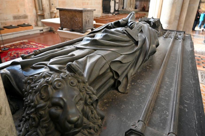 Grabmal Erzbischofs Friedrich von Saarwerden (gest. 1414), Köln, Hohe Domkirche Sankt Petrus (Kölner Dom), nach 1414, Bild 2/4