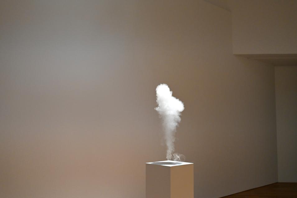 Steffi Lindner (2017), The Sky Eludes All Attempts At Planning - Der Himmel entzieht sich allen Planungsversuchen, Bonn, Kunstmuseum, Ausstellung "Welt in der Schwebe" vom 24.02. - 19.06.2022, Saal 1, 2017, Bild 2/7