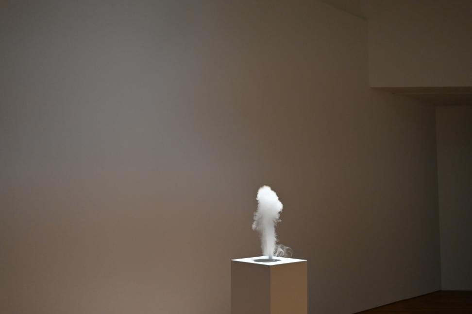 Steffi Lindner (2017), The Sky Eludes All Attempts At Planning - Der Himmel entzieht sich allen Planungsversuchen, Bonn, Kunstmuseum, Ausstellung "Welt in der Schwebe" vom 24.02. - 19.06.2022, Saal 1, 2017, Bild 4/7