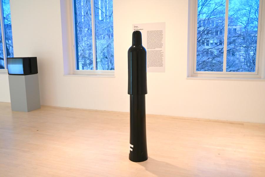 Jef Geys (1967–1992), Darth Vader, Düsseldorf, Kunstsammlung K21, 2. Obergeschoss, 1990–1994, Bild 2/3