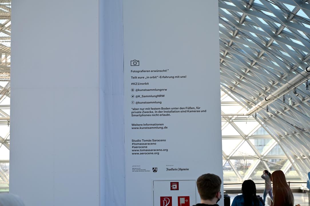 Tomás Saraceno (2013), in orbit, Düsseldorf, Kunstsammlung K21, 4. Obergeschoss, 2013, Bild 10/10