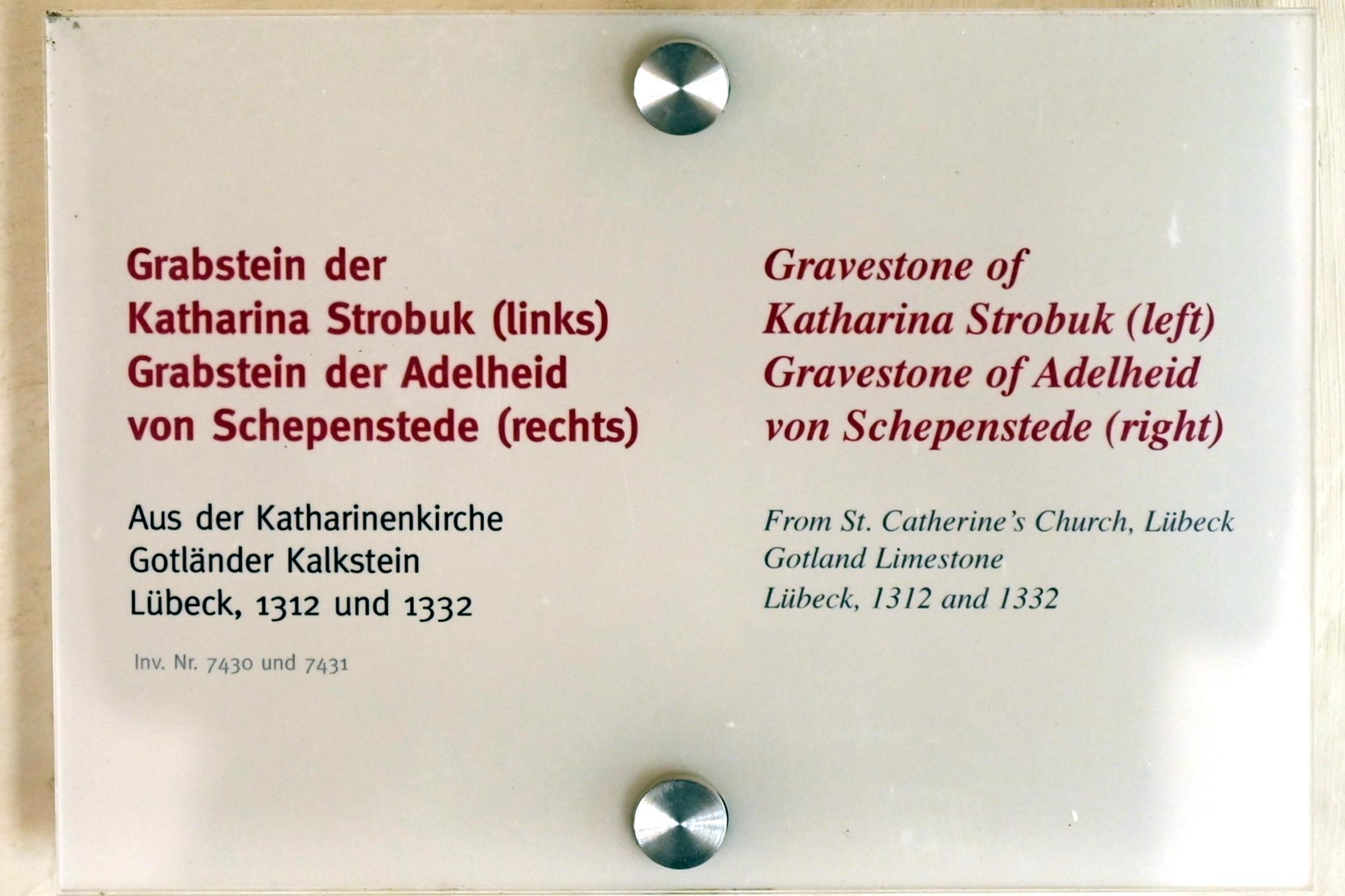 Grabstein der Katharina Strobuk, Lübeck, Katharinenkirche, jetzt Lübeck, St. Annen-Museum, Saal 1, 1312, Bild 2/2