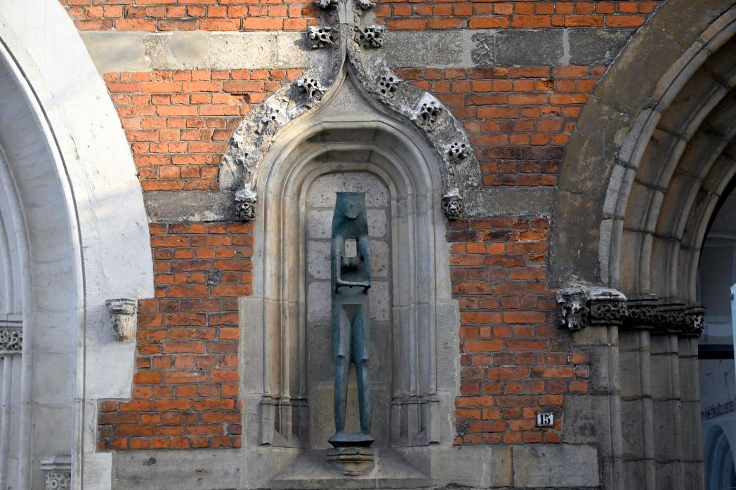 Lothar Fischer (1959–2004), Adam und Eva, Lübeck, St. Annen-Museum, Eingangshalle, 2002–2003, Bild 4/5