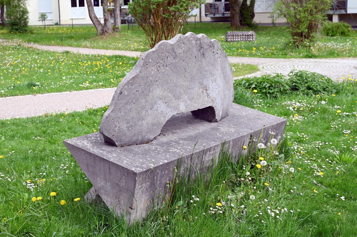 Endre Albeck (2010), Relax (Ruhebank für Verliebte), Beratzhausen, Europa-Skulpturenpark, Nördliche Laberwiesen, 2010