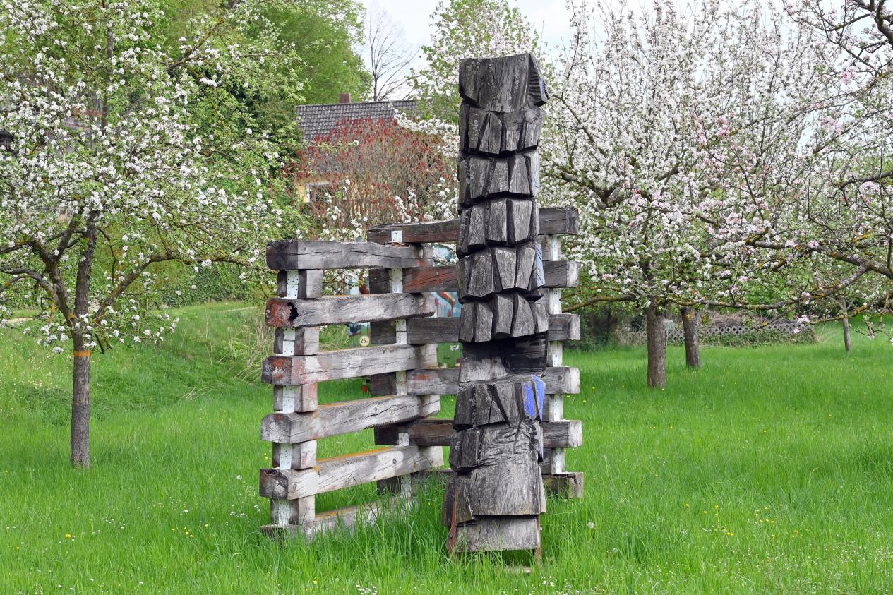 Maxim Dumitras (2004), Haus Europa, Beratzhausen, Europa-Skulpturenpark, Südliche Laberwiesen, 2004, Bild 2/5