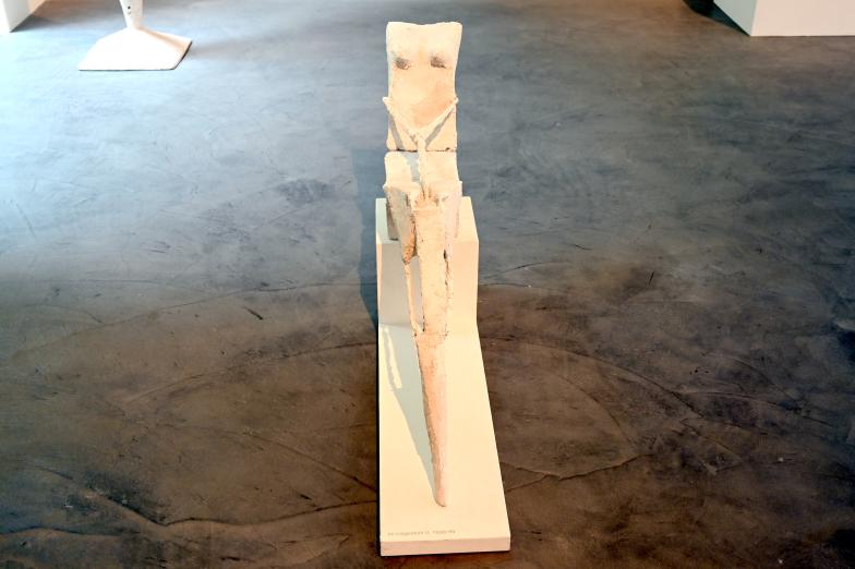 Lothar Fischer (1959–2004), Im Liegestuhl II, Neumarkt in der Oberpfalz, Museum Lothar Fischer, Erdgeschoß Raum 2, 1998–1999, Bild 3/4