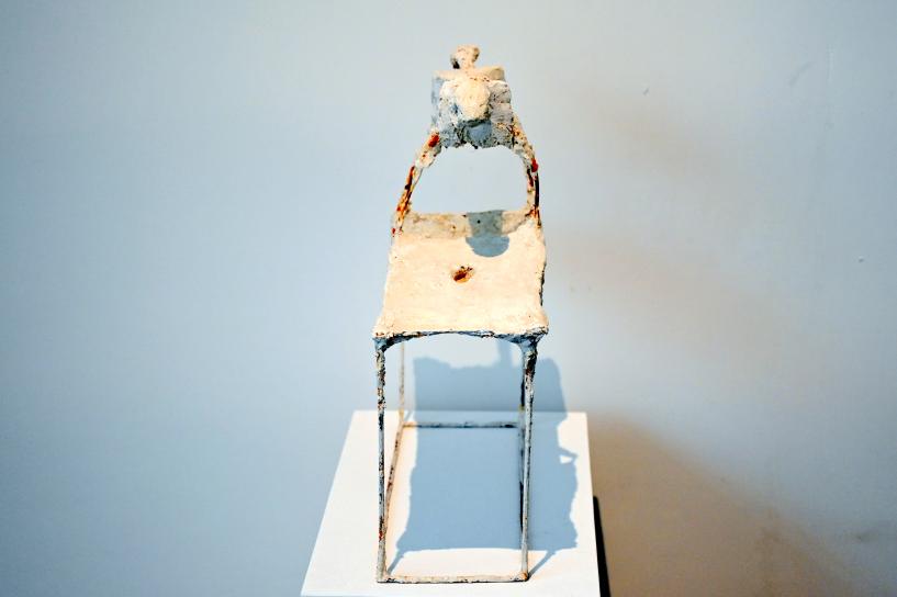 Lothar Fischer (1959–2004), Tier auf Dach, Neumarkt in der Oberpfalz, Museum Lothar Fischer, Erdgeschoß Raum 2, 1998, Bild 4/5