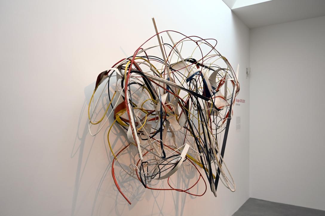 Gruppe GEFLECHT (1966), Ohne Titel (Anti-Objekt), Neumarkt in der Oberpfalz, Museum Lothar Fischer, Obergeschoß Raum 7, 1966, Bild 2/5