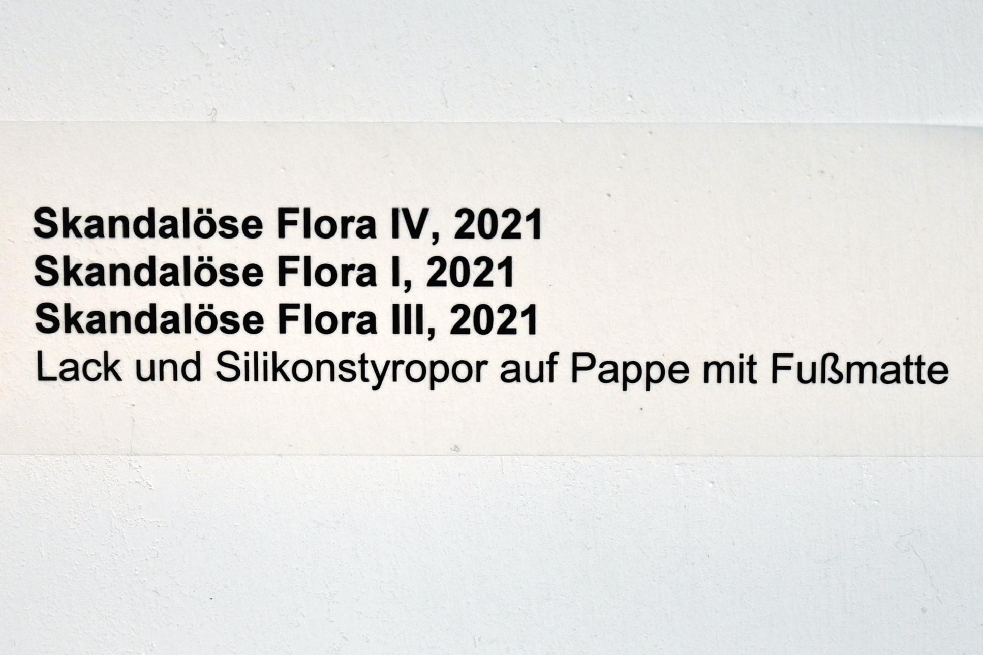 Verena Issel (2021–2022), Skandalöse Flora III, Neumarkt in der Oberpfalz, Museum Lothar Fischer, Ausstellung "VERENA ISSEL" vom 26.06.-09.10.2022, Raum 4, 2021, Bild 2/2