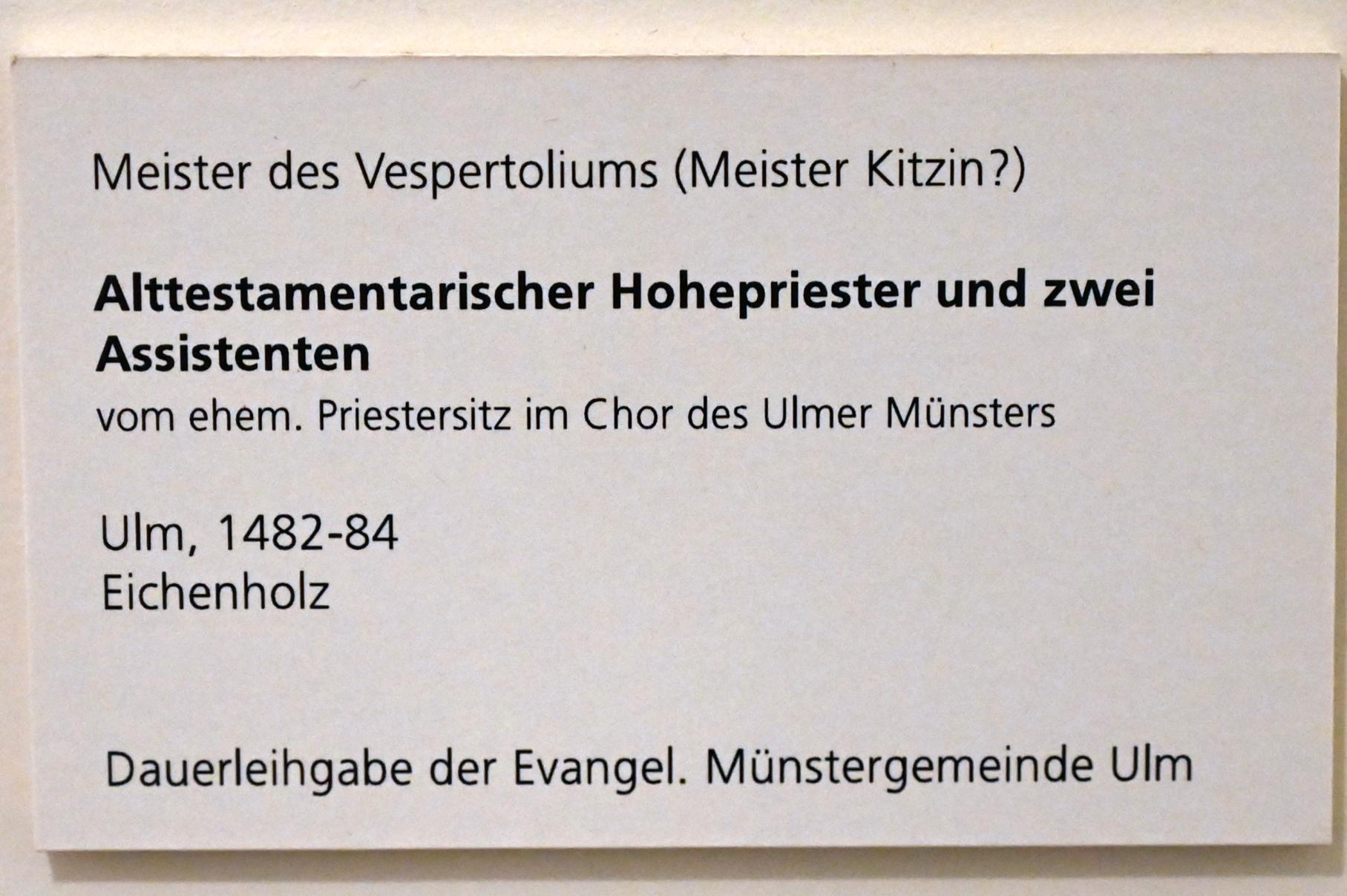 Meister des Vespertoliums (1483–1487), Alttestamentarischer Hohepriester und zwei Assistenten, Ulm, Münster Unserer Lieben Frau in Ulm, jetzt Ulm, Museum Ulm, Saal 3, um 1482–1484, Bild 4/4