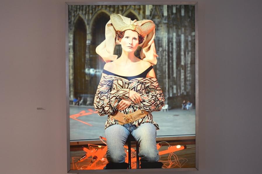 Irene Andessner (2003), Die Schöne Ulmerin, Ulm, Museum Ulm, Saal 4, 2003, Bild 2/3