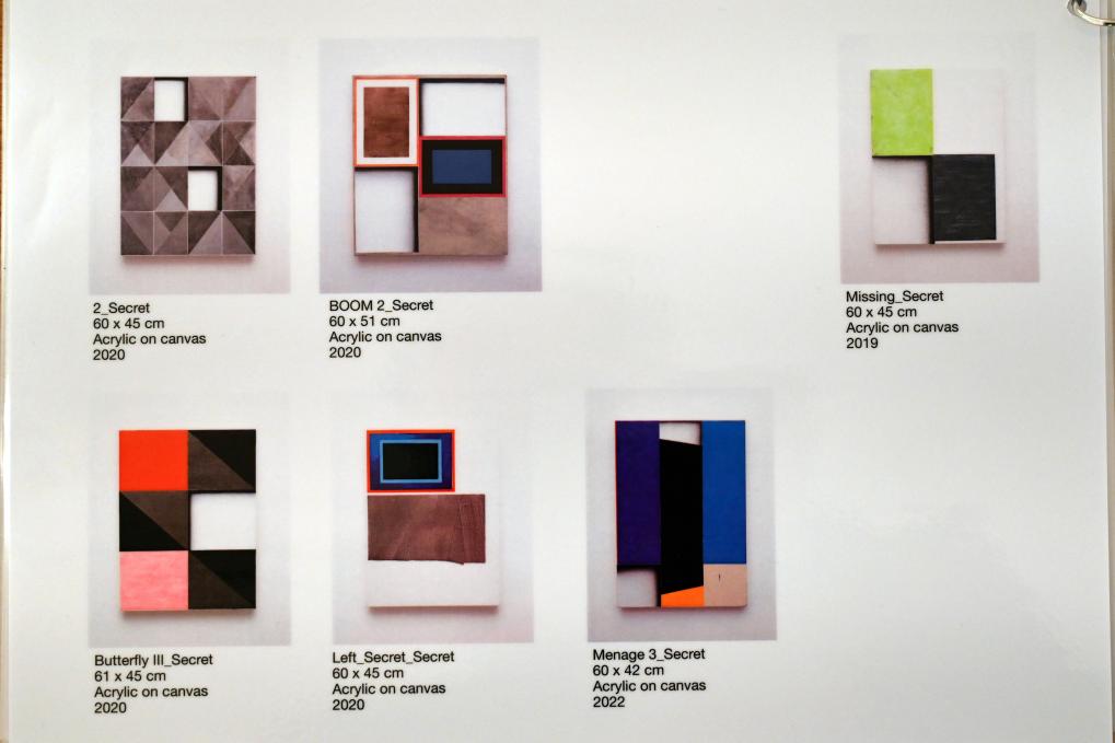 Jost Münster (2016–2022), Menage 3_Secret, Ulm, Museum Ulm, Saal 10a, 2022, Bild 2/2