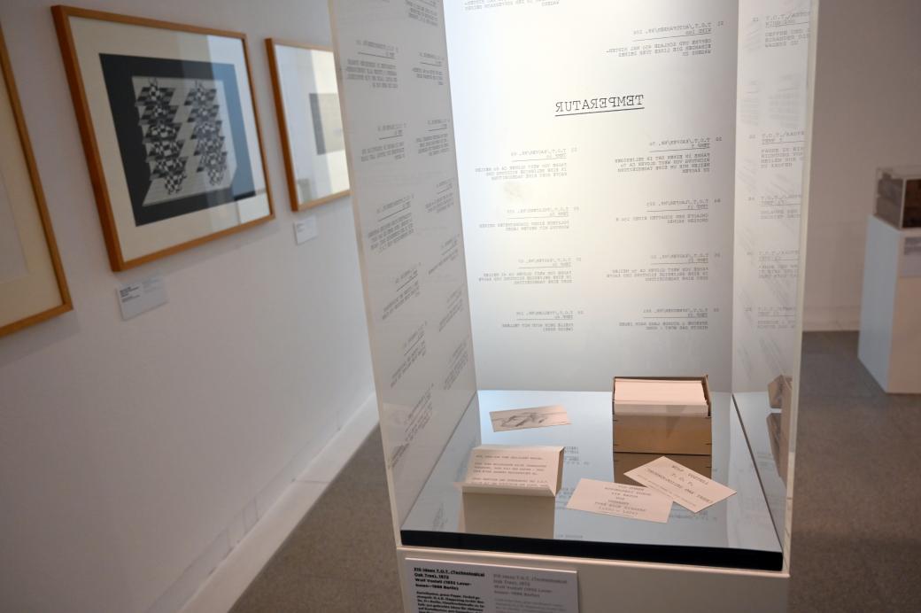 Wolf Vostell (1963–1988), 310 Ideen T.O.T. (Technological Oak Tree), Ulm, Museum Ulm, Saal 11b, 1972, Bild 2/6