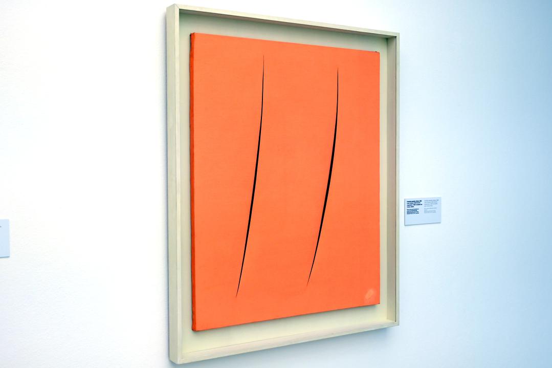 Lucio Fontana (1934–1966), Concetto spaziale: Attese, Ulm, Museum Ulm, Saal 11c, 1960, Bild 2/3