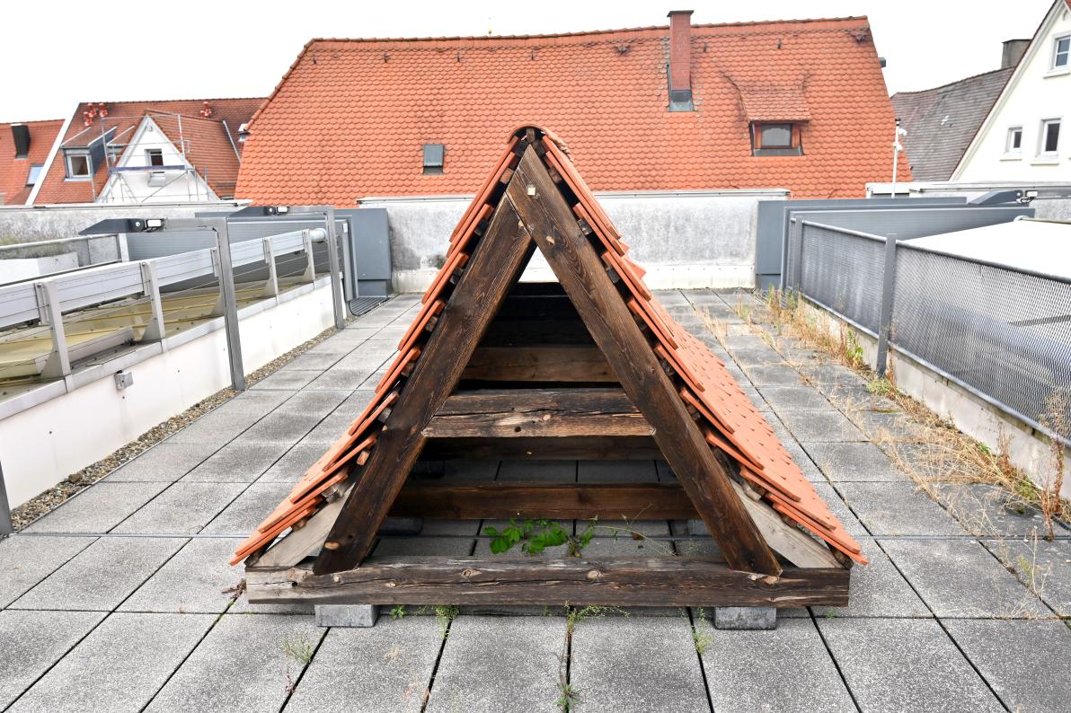 Oliver Arendt (2021), Das Ulmer Dach, Ulm, Museum Ulm, Saal 15, 2021, Bild 2/2
