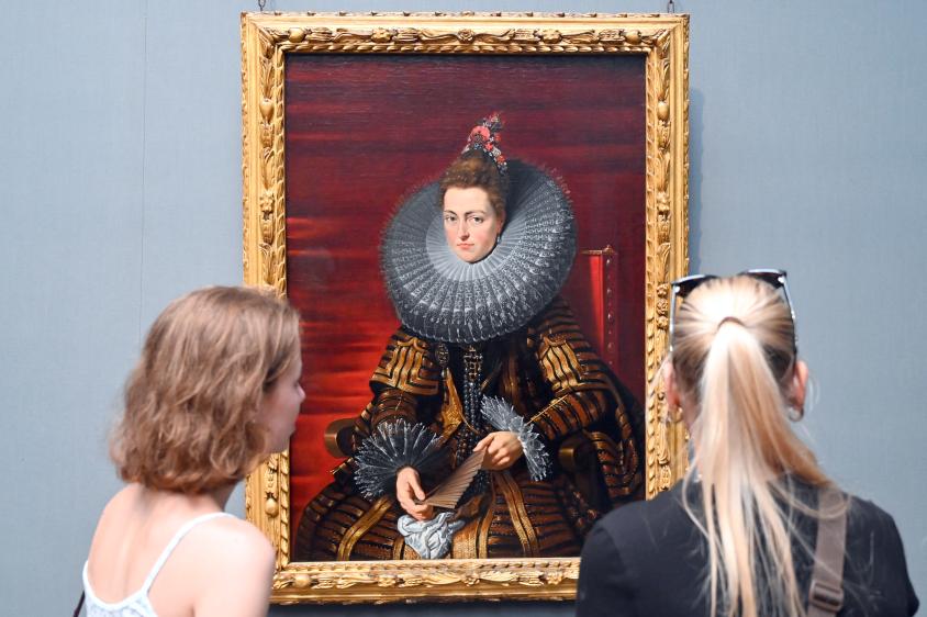 Peter Paul Rubens (Werkstatt) (1615–1635), Porträt der Isabella Clara Eugenia von Spanien, London, National Gallery, Saal 20, um 1615, Bild 2/3