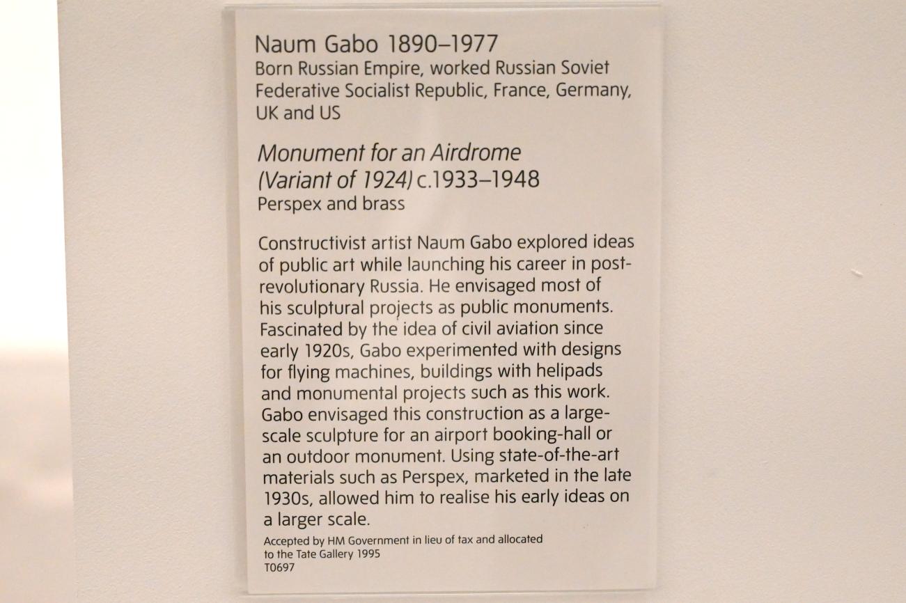 Naum Gabo (1915–1940), Denkmal für einen Flugplatz (Variante 1924), London, Tate Gallery of Modern Art (Tate Modern), Media Networks 2, um 1933–1948, Bild 4/4
