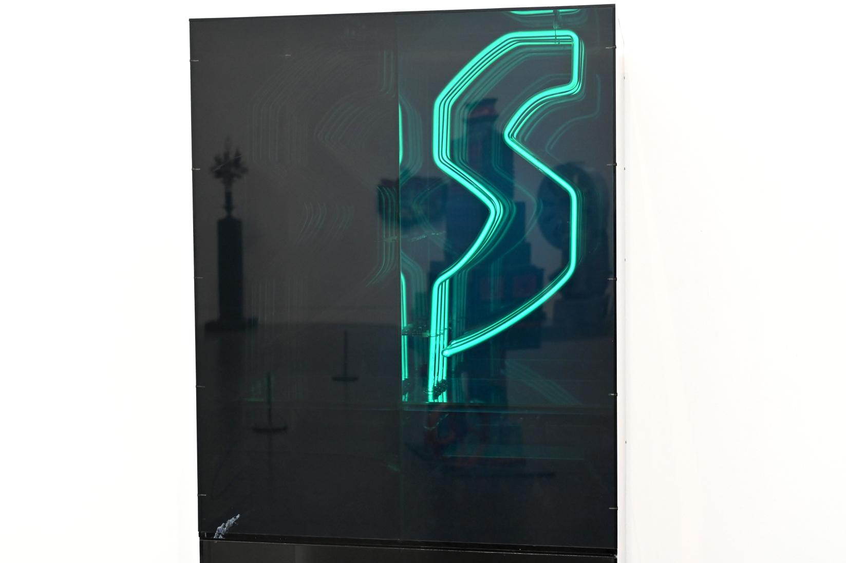 Chryssa (1967–1976), Studie für Tore Nr. 4, London, Tate Gallery of Modern Art (Tate Modern), Media Networks 12, 1967, Bild 3/4