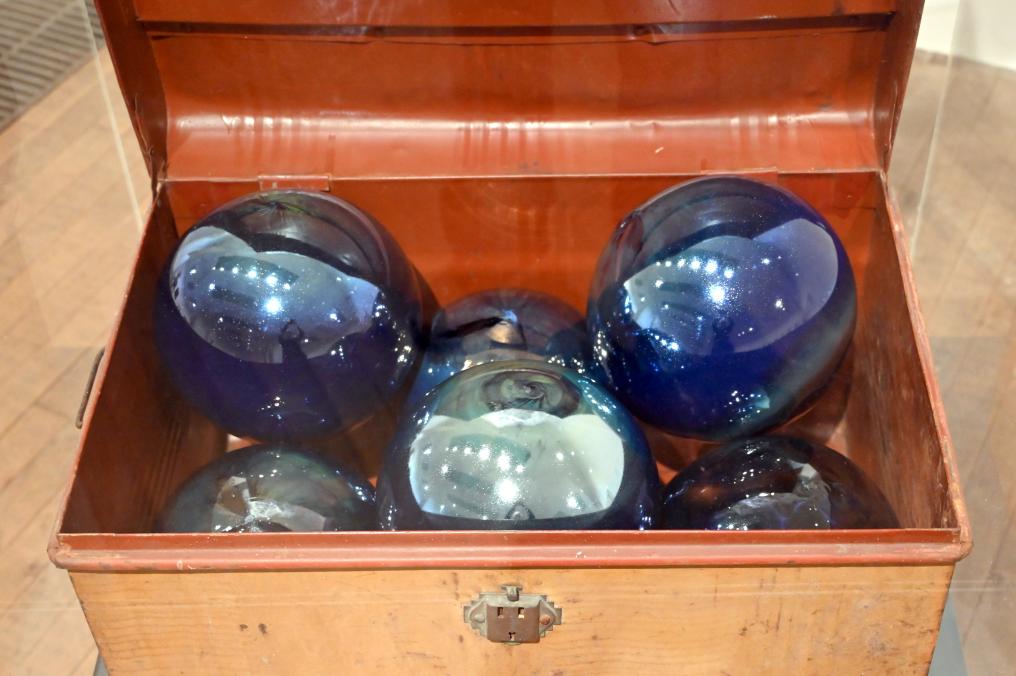 Yhonnie Scarce (2018), Erinnern Sie sich an das Königtum (Familienporträt - Koonibba-Mission), London, Tate Gallery of Modern Art (Tate Modern), Colour, 2018, Bild 3/4