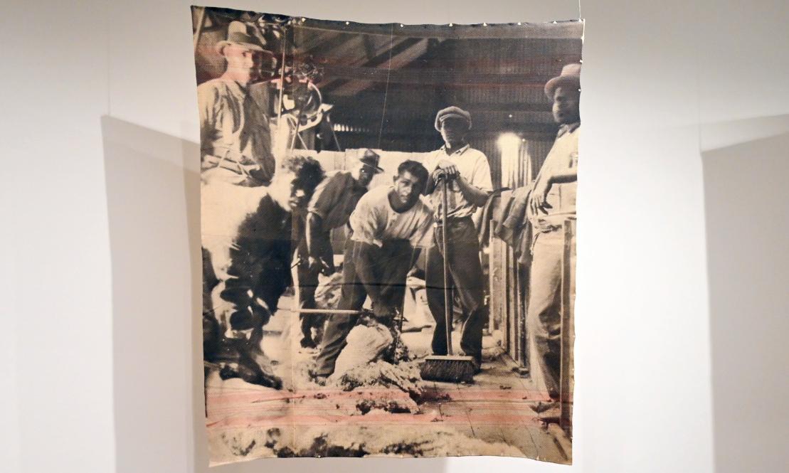 Yhonnie Scarce (2018), Erinnern Sie sich an das Königtum (Pappa Willy), London, Tate Gallery of Modern Art (Tate Modern), Colour, 2018, Bild 2/4