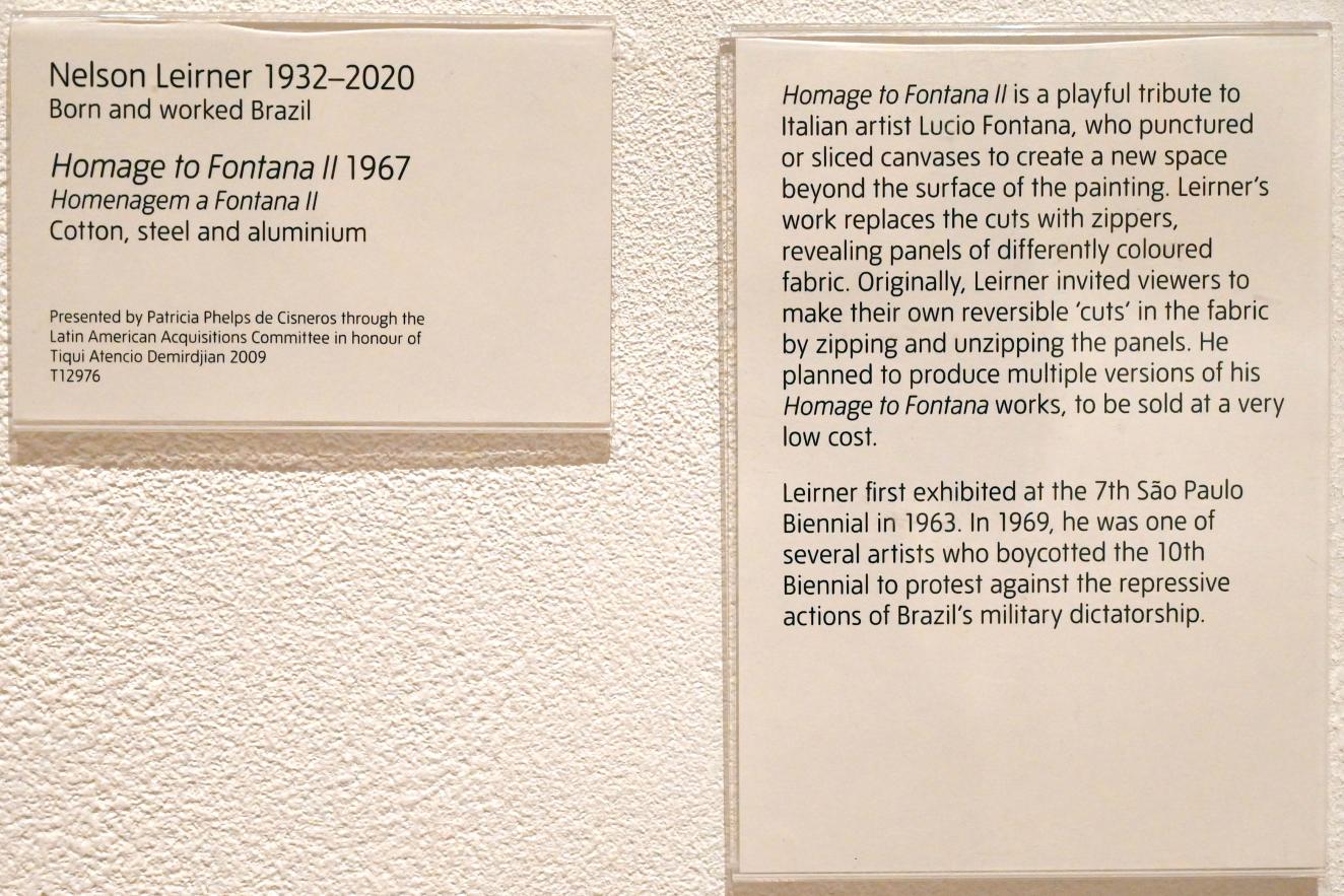 Nelson Leirner (1967), Hommage an Fontana II, London, Tate Gallery of Modern Art (Tate Modern), Artist and Society 2, 1967, Bild 2/2