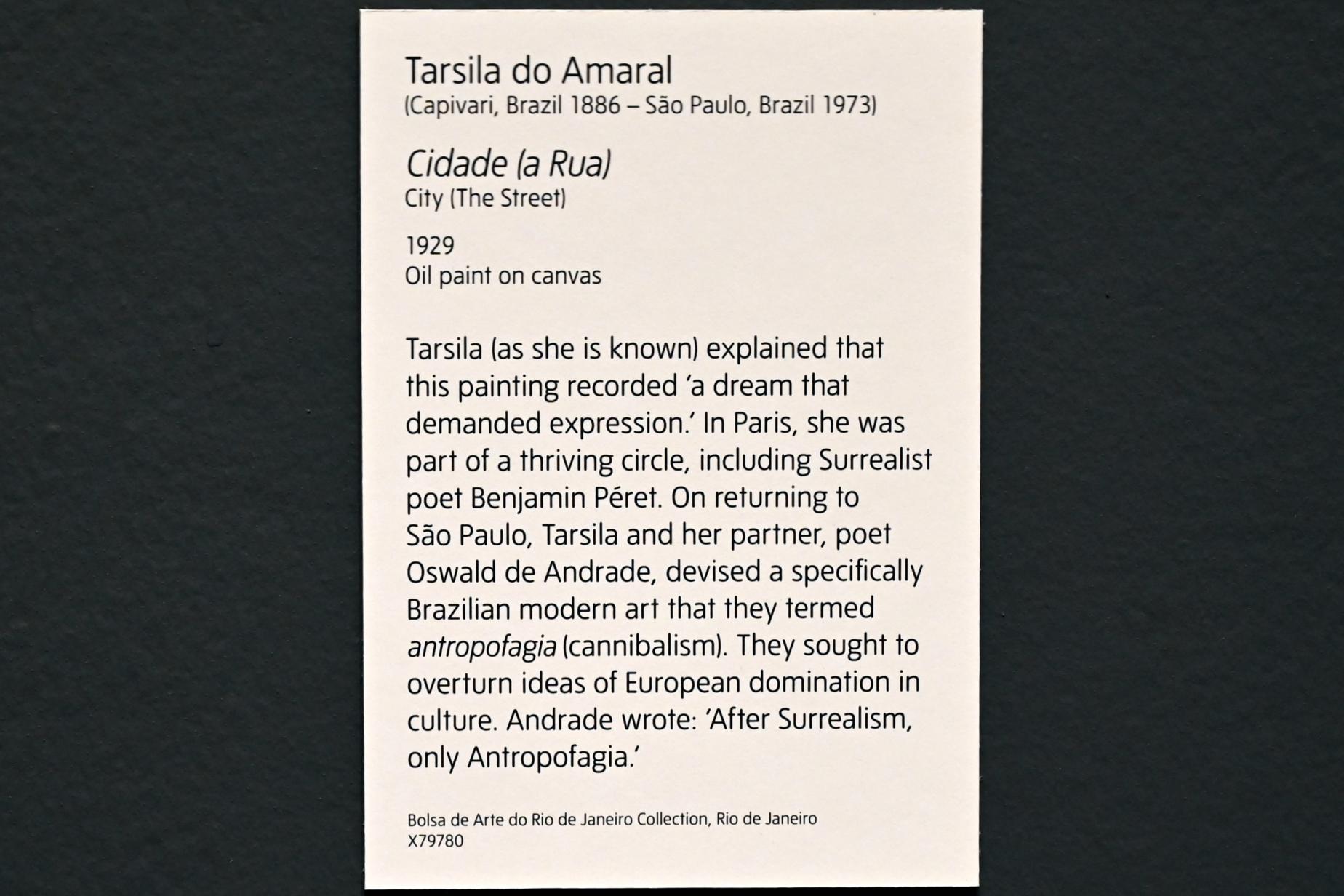 Tarsila do Amaral (1928–1929), Stadt (Die Straße), London, Tate Modern, Ausstellung "Surrealism Beyond Borders" vom 24.02.-29.08.2022, Saal 3, 1929, Bild 2/2