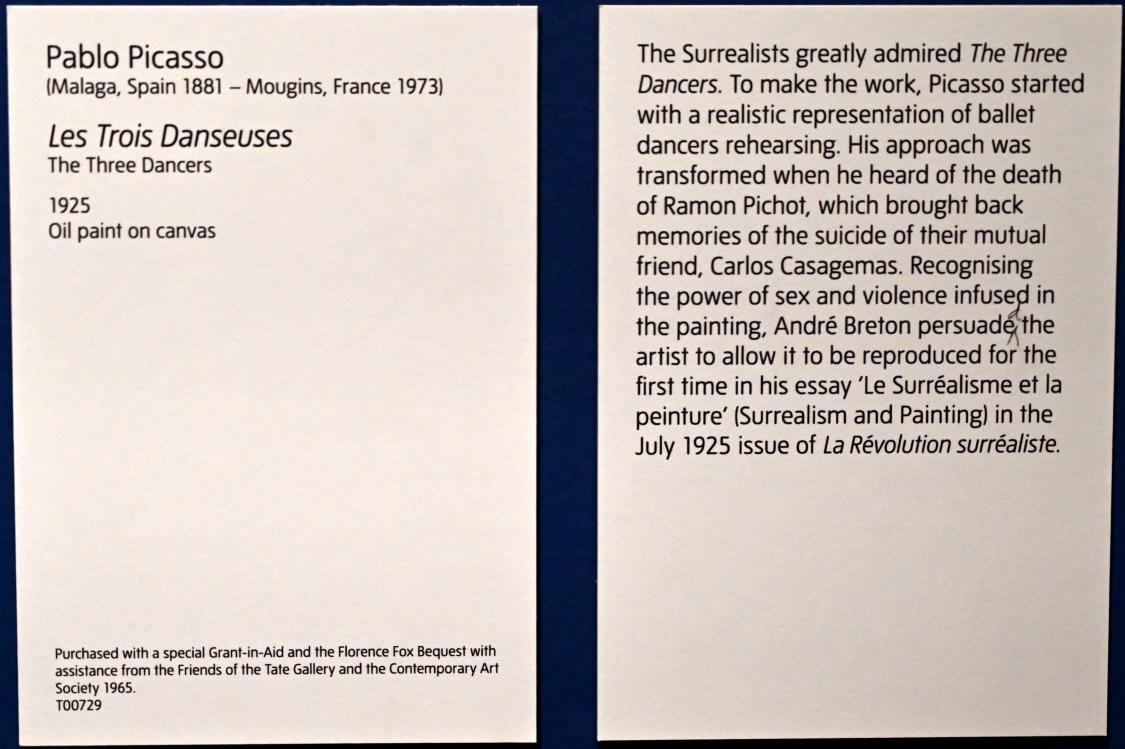 Pablo Picasso (1897–1972), Die drei Tänzer, London, Tate Modern, Ausstellung "Surrealism Beyond Borders" vom 24.02.-29.08.2022, Saal 3, 1925, Bild 2/2