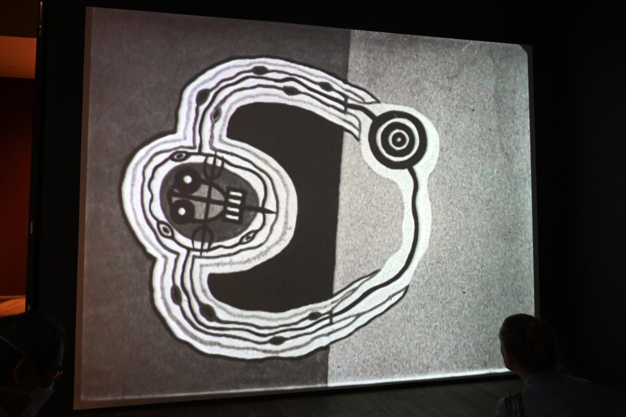 Len Lye (1929), Tusalava, London, Tate Modern, Ausstellung "Surrealism Beyond Borders" vom 24.02.-29.08.2022, Saal 5, 1929, Bild 2/4