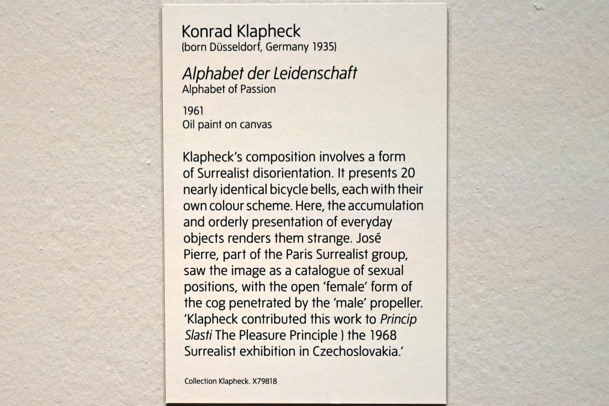 Konrad Klapheck (1959–1962), Alphabet der Leidenschaft, London, Tate Modern, Ausstellung "Surrealism Beyond Borders" vom 24.02.-29.08.2022, Saal 9, 1961, Bild 2/2
