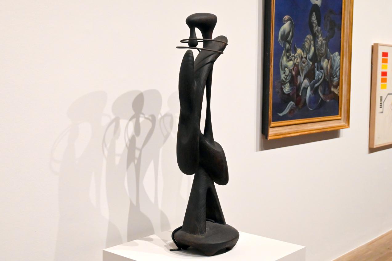 Agustín Cárdenas (1958), Jucambe, London, Tate Modern, Ausstellung "Surrealism Beyond Borders" vom 24.02.-29.08.2022, Saal 11, 1958, Bild 3/6