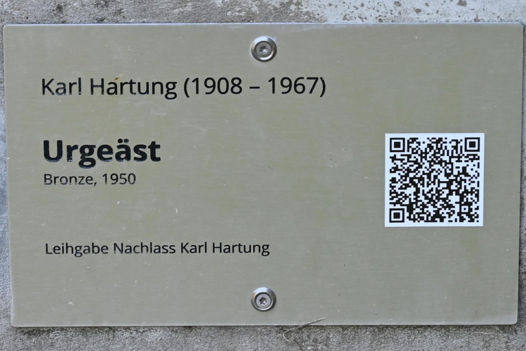 Karl Hartung (1950–1966), Urgeäst, Schleswig, Landesmuseum für Kunst und Kulturgeschichte, Außenbereich, 1950, Bild 2/2