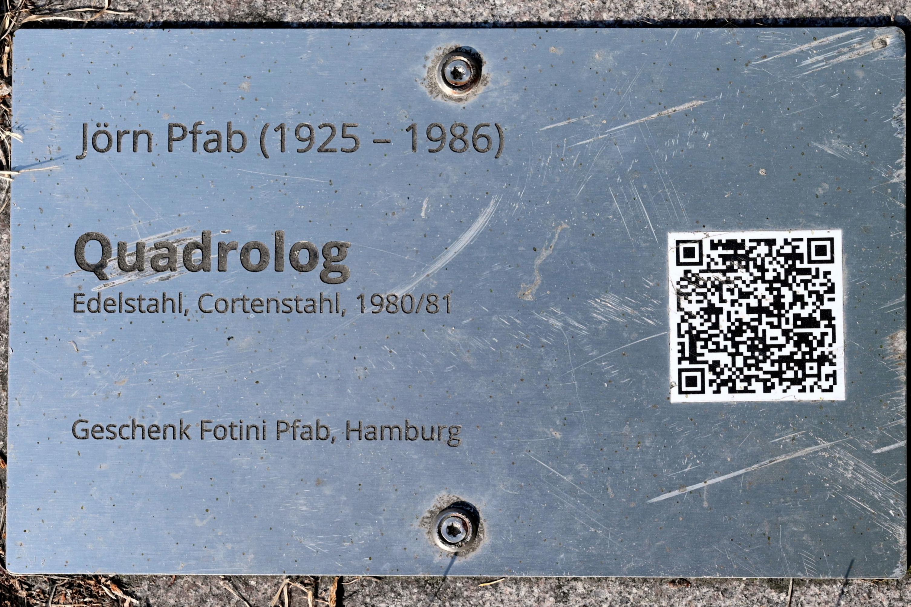 Jörn Pfab (1978–1980), Quadrolog, Schleswig, Landesmuseum für Kunst und Kulturgeschichte, Außenbereich, 1980–1981, Bild 2/2