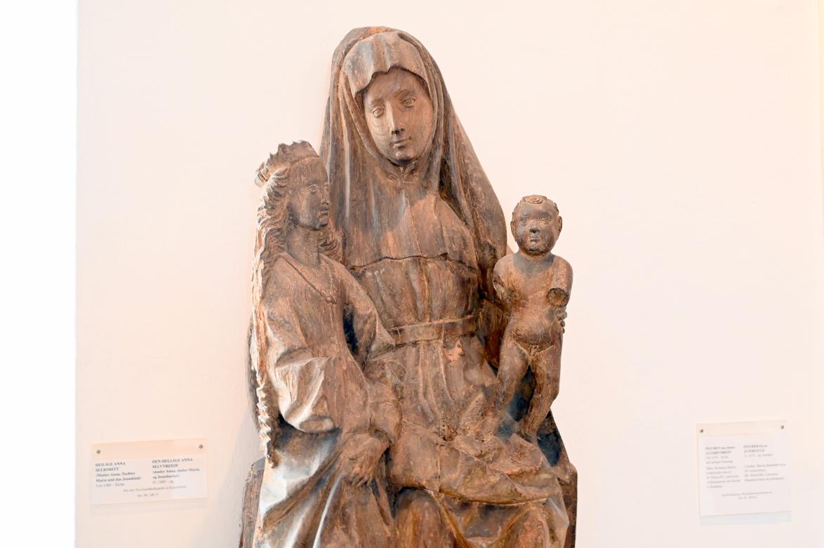 Heilige Anna Selbdritt, Eckernförde, Goschhof, jetzt Schleswig, Landesmuseum für Kunst und Kulturgeschichte, Saal 1, um 1480, Bild 2/3