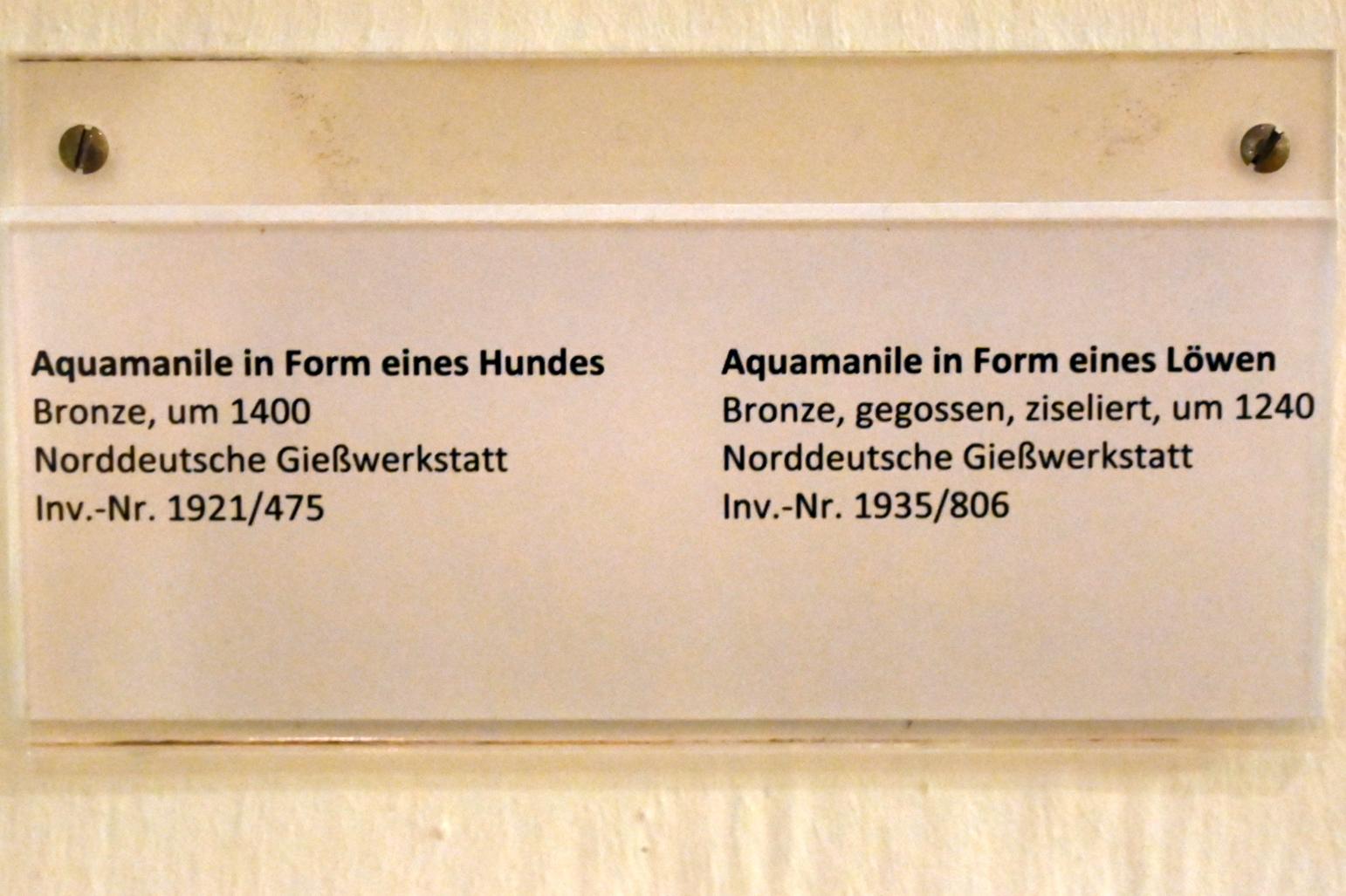Aquamanile in Form eines Hundes, Schleswig, Landesmuseum für Kunst und Kulturgeschichte, Saal 9, um 1400, Bild 3/3