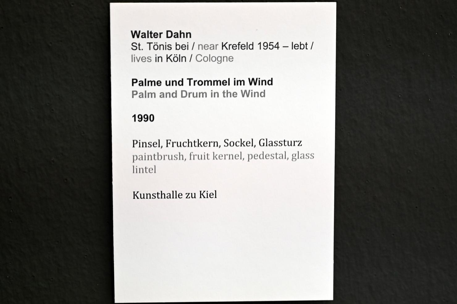Walter Dahn (1982–1990), Palme und Trommel im Wind, Kiel, Kunsthalle, Alltagswelten, 1990, Bild 5/5
