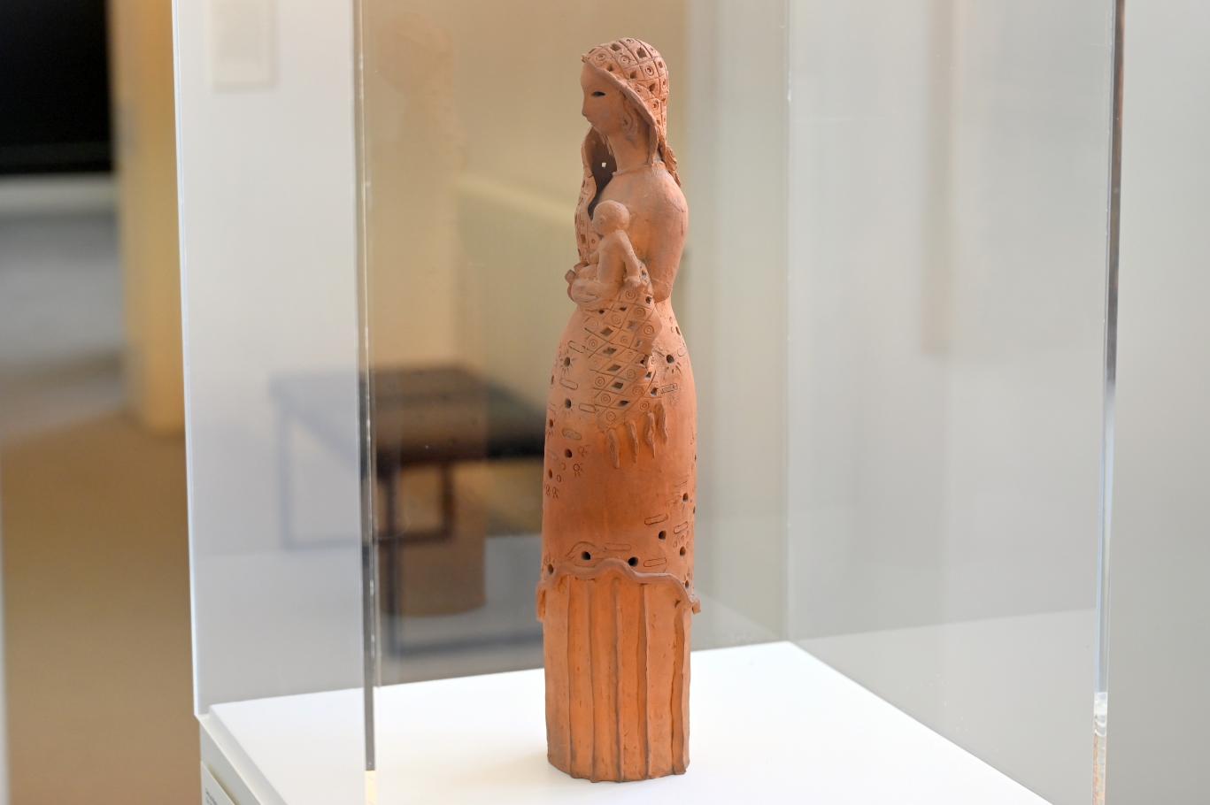 Gertrud Wiebke Schröder (1932), Weibliche Figur mit Kind, Kiel, Kunsthalle, Künstlerinnen um 1900, 1932, Bild 3/4